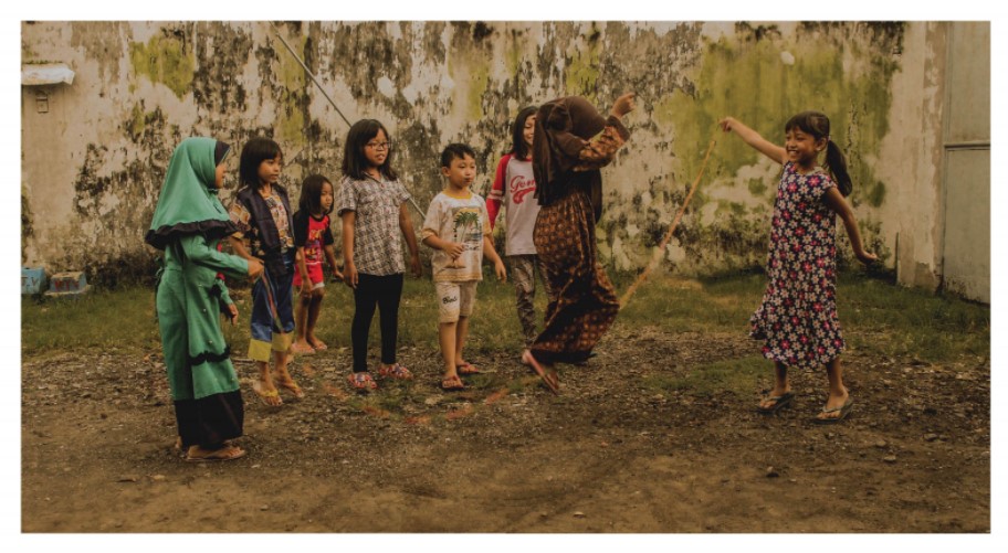Fotografi Stop-Action Untuk Buku Permainan Anak Tradisional Indonesia